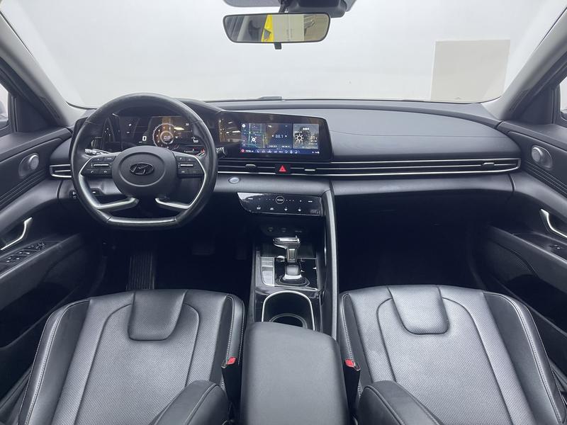Hyundai Elantra 2021
