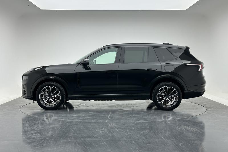Lynk & Co Lynk&Co 09 EM-P 2025