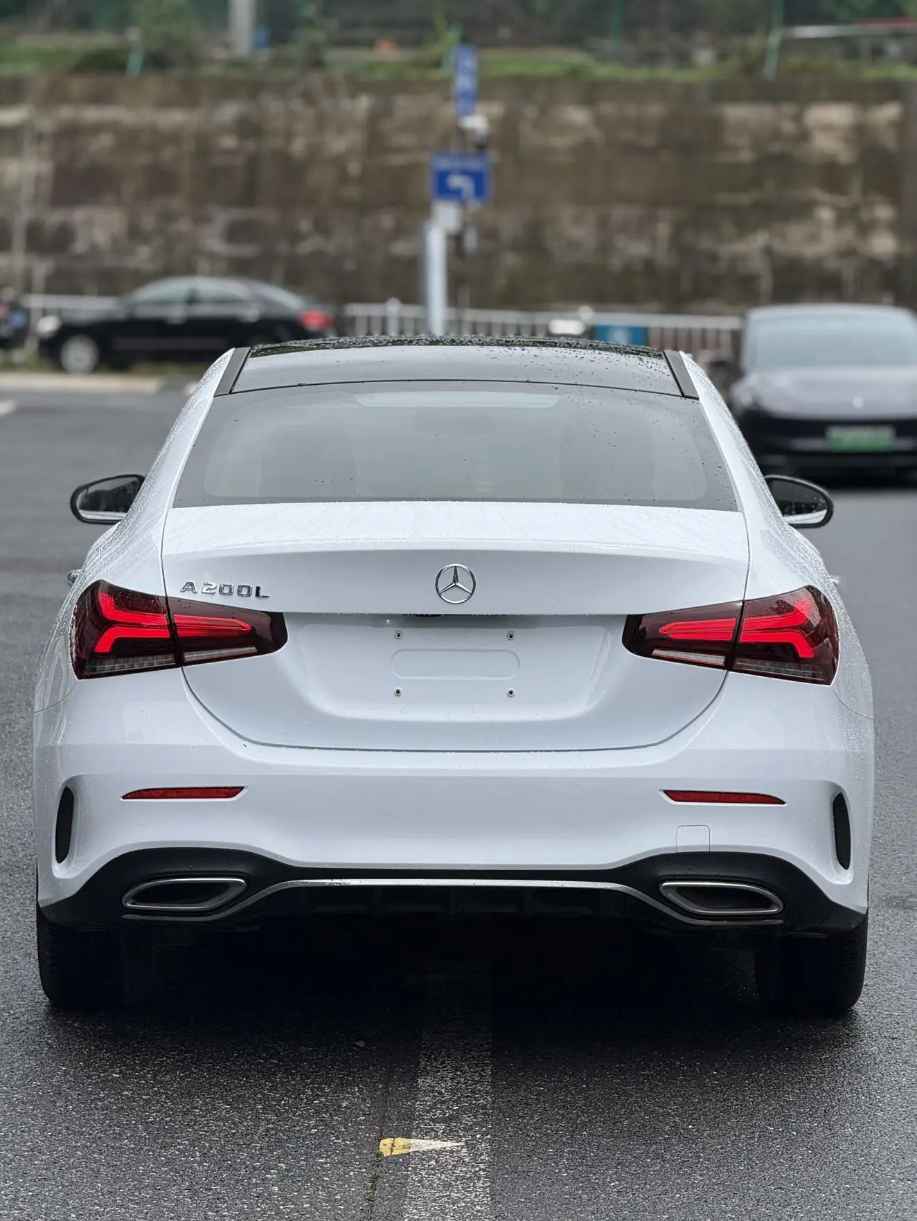 Mercedes-Benz Mercedes-Benz A-class Second facelift A 200 L sports sedan fashion version