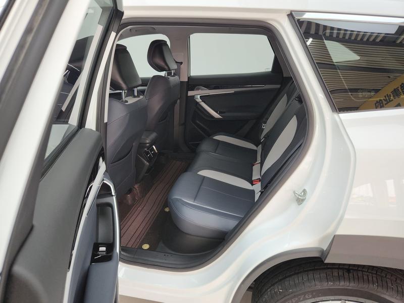 Geely Boyue L 2024
