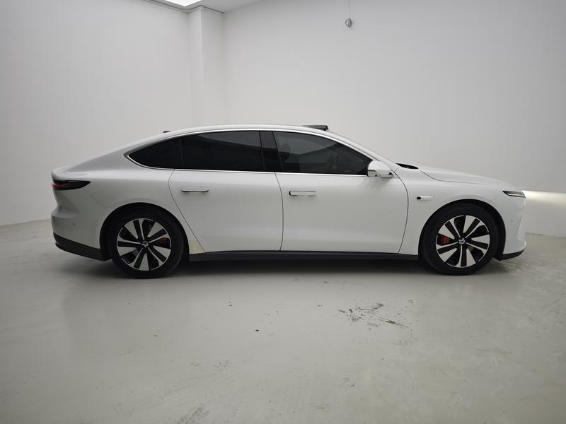NIO NIO ET7 2021