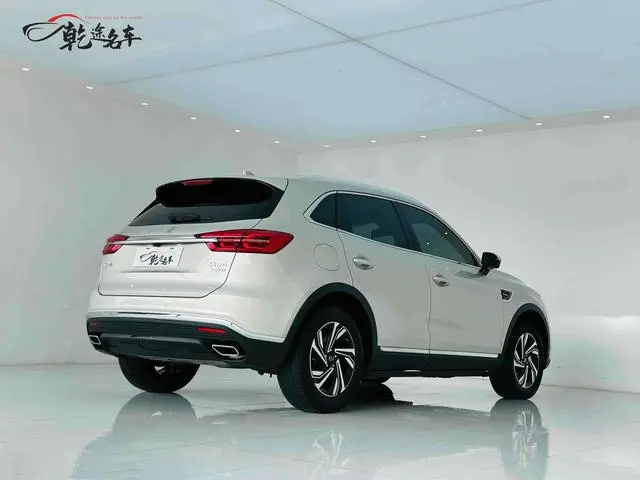 Hongqi Hongqi HS5 Facelift 2.0T Zhilian Flag Enjoy Edition