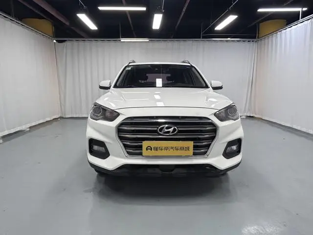 Hyundai Hyundai ix35 2.0L automatic two-wheel drive Zhiyong*Changlian version