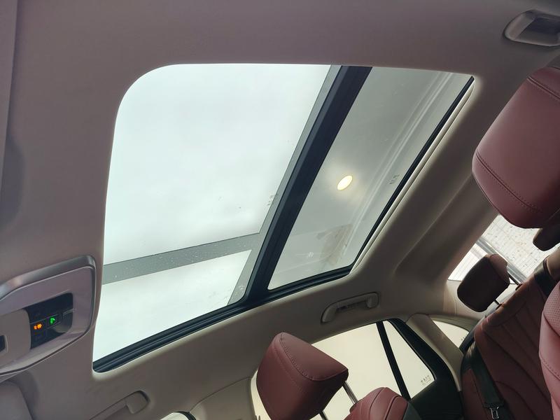 Hongqi Red Flag H5 2025