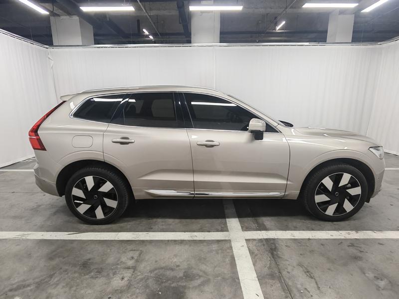 Volvo Volvo XC60 PHEV 2025
