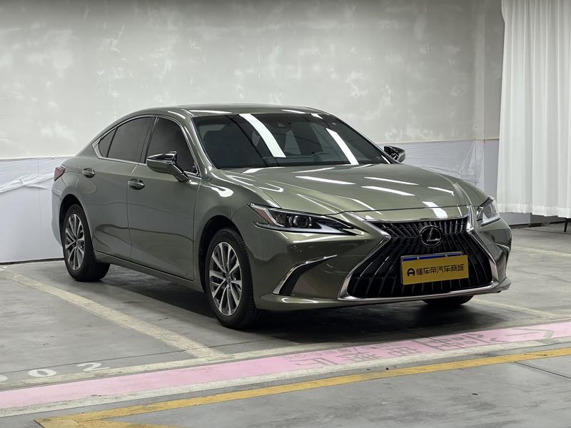 Lexus Lexus ES 2022