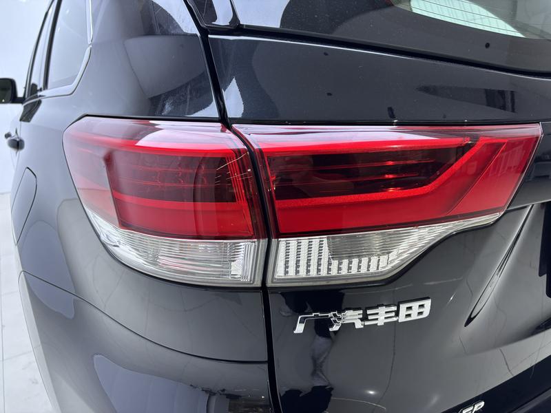 Toyota Highlander 2021
