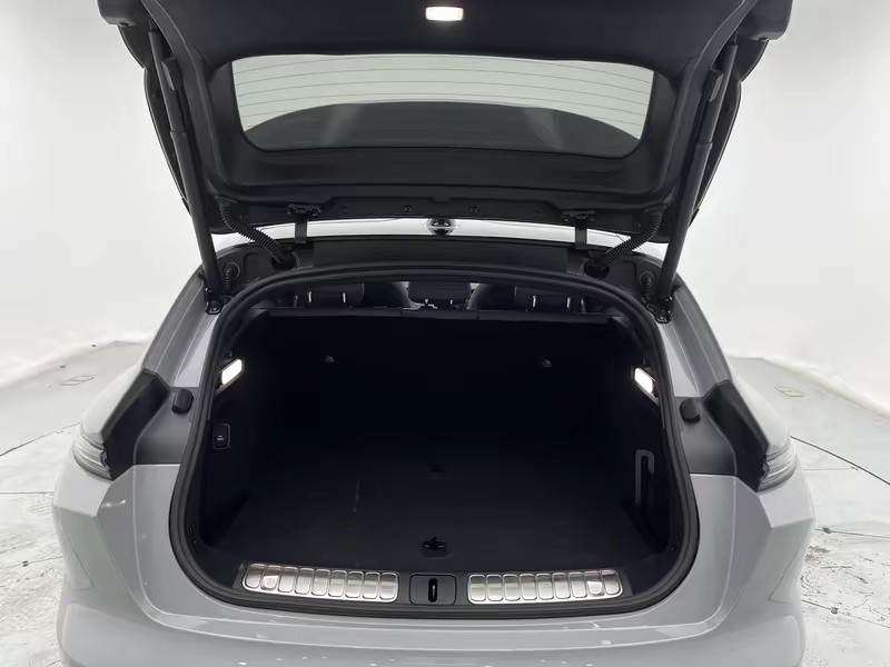 NIO NIO ET5 Touring 2025