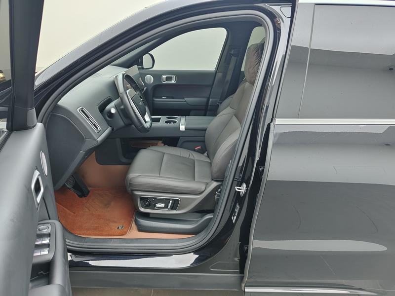 Li Auto Ideal L8 2023