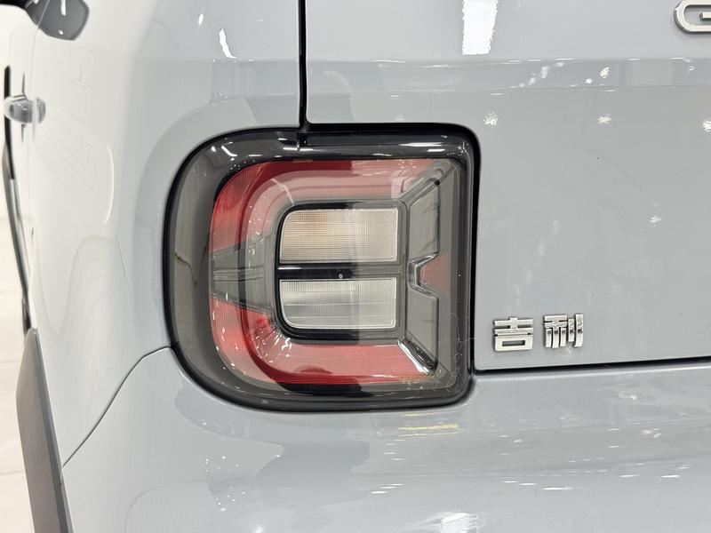 Geely Galaxy panda 2025