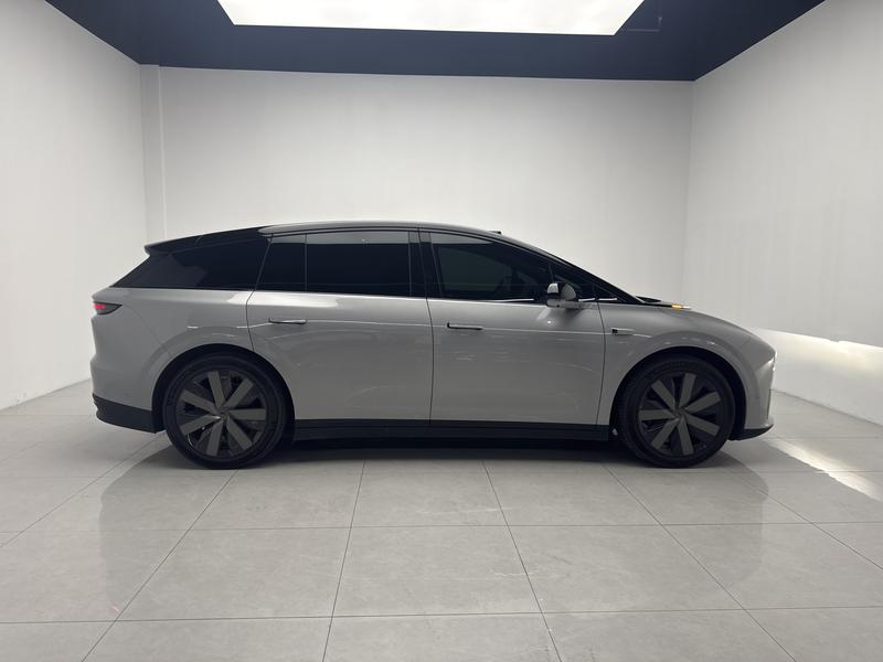 Li Auto Ideal i6 2025