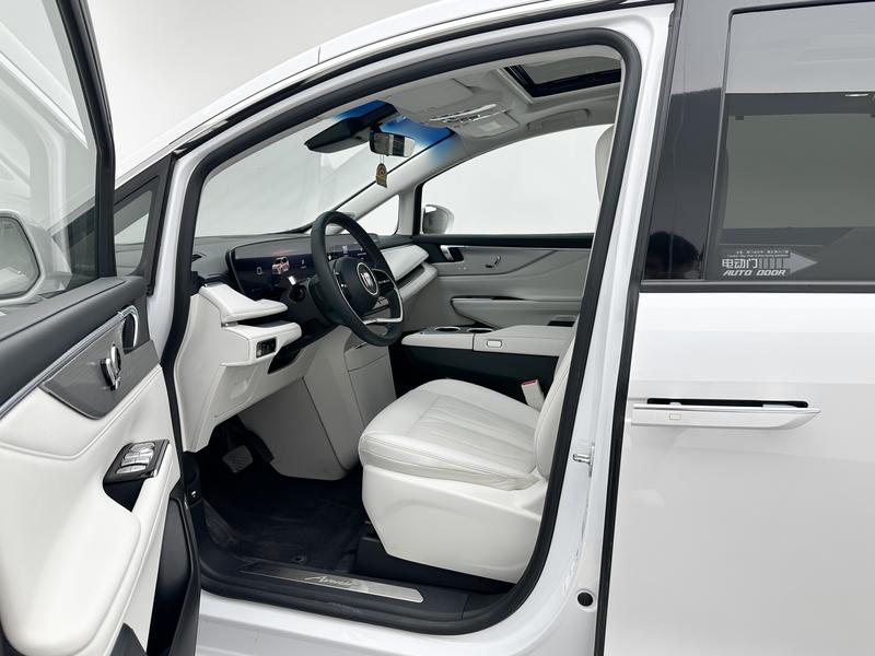 Buick Buick GL8 PHEV 2024