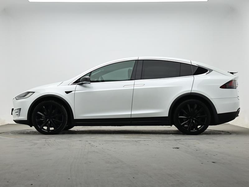 Tesla Model X 2016