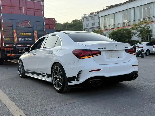 Mercedes-Benz Mercedes-Benz A-class A 200 L sports sedan