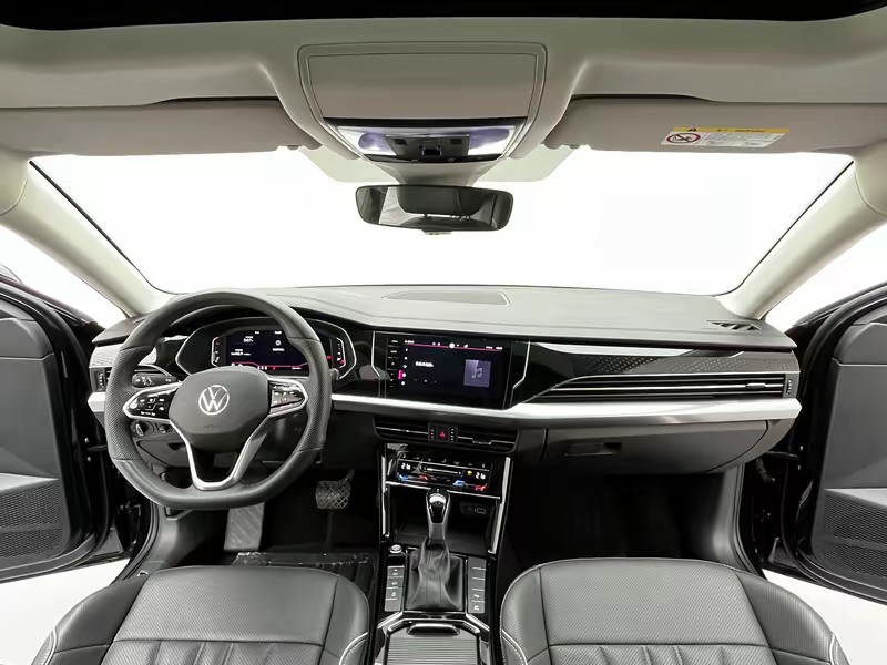 Volkswagen Passat 2024