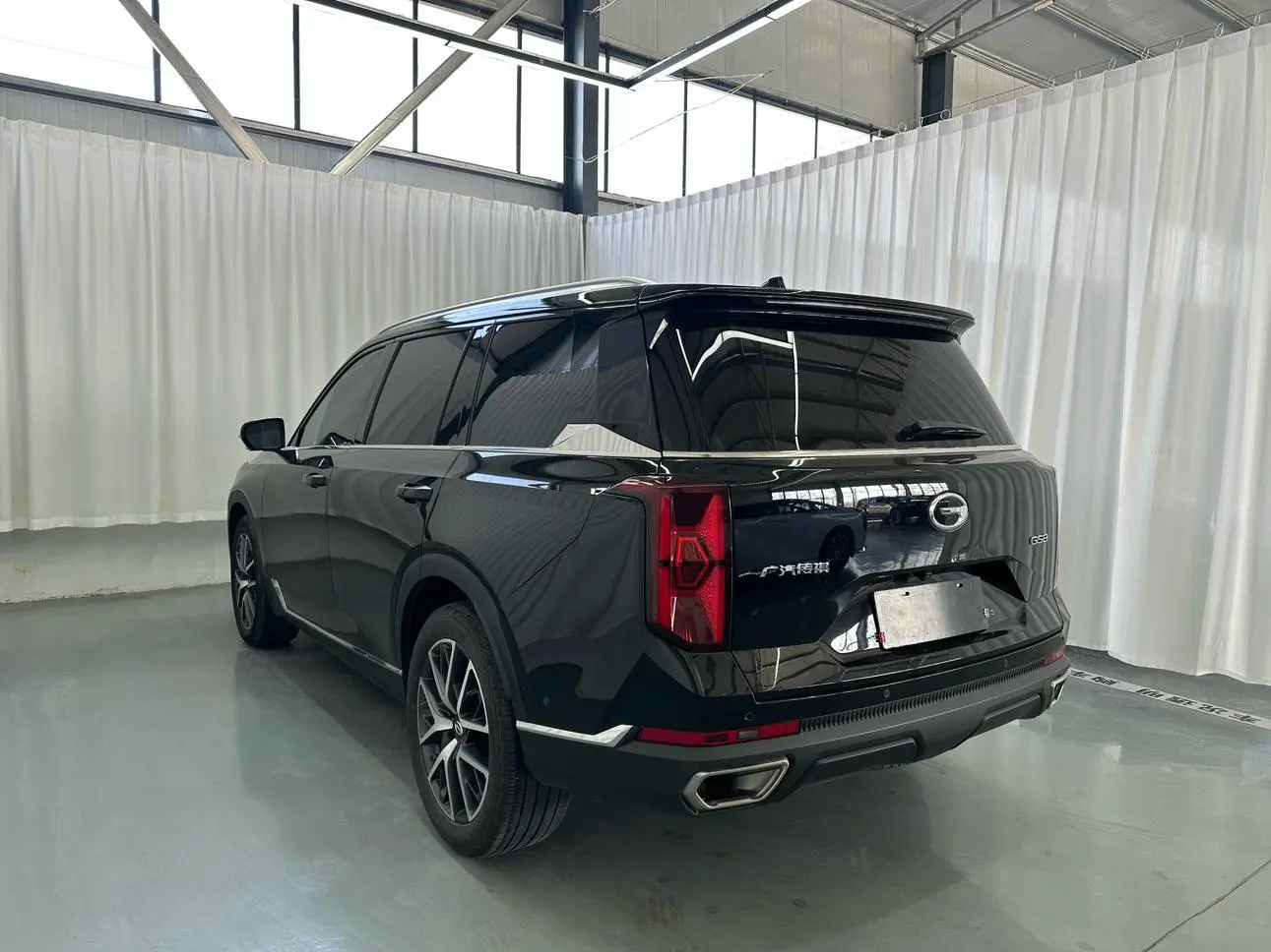 GAC Trumpchi GS8 Pilot Series 2.0 TGDI two-wheel drive Premium Edition 7-seater
