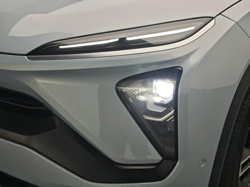 NIO NIO ES6 2020