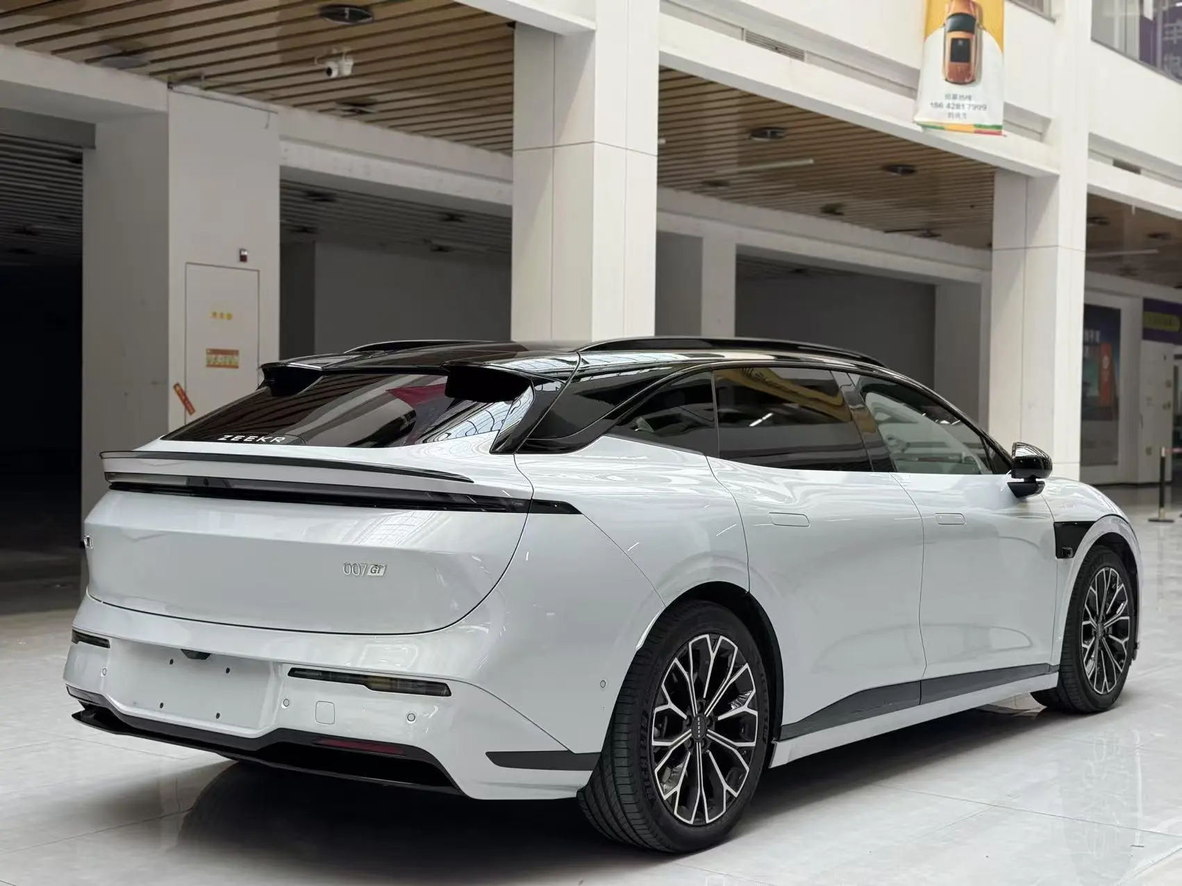 ZEEKR ZEEKR 007GT Four-wheel drive smart driving version 75kWh