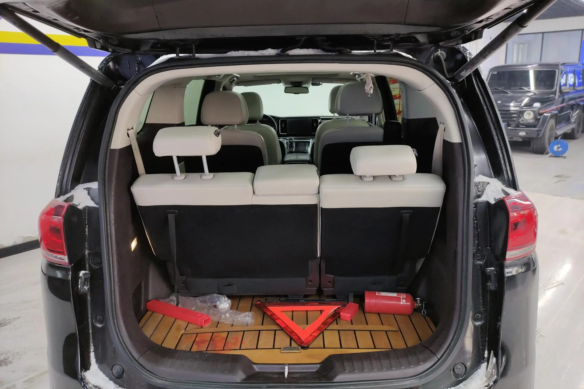 GAC Trumpchi M8 Lingxiu Series 390T Premium Edition