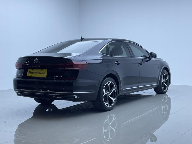 Volkswagen Passat 2024