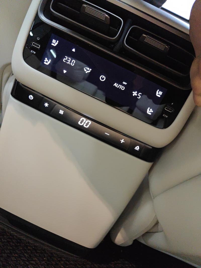 Li Auto Ideal i6 2025