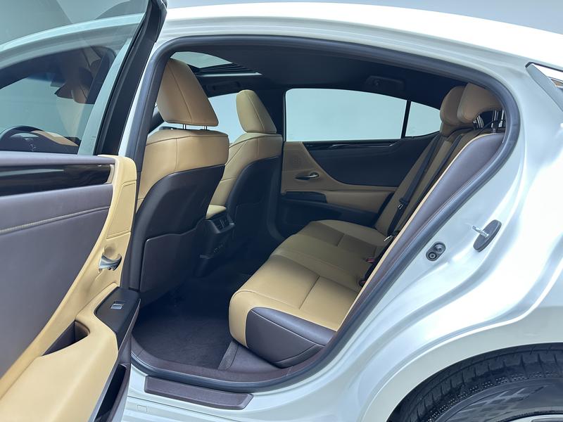 Lexus Lexus ES 2020