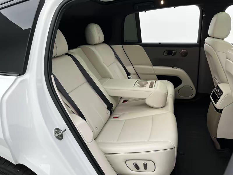 Li Auto Ideal i6 2025