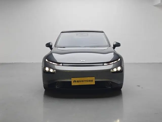 Xpeng Xiaopeng P7 586E