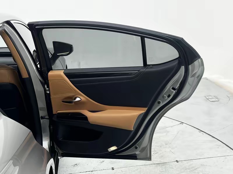 Lexus Lexus ES 2021