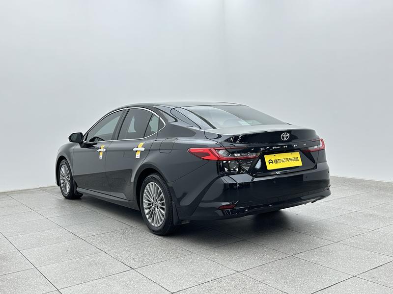 Toyota Camry 2024