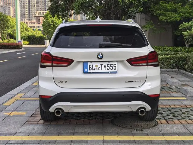 BMW BMW X1 sDrive25Li leading type