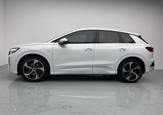 Audi Audi Q4 e-tron 50 e-tron quattro Creation Edition