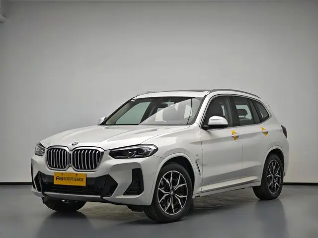 BMW BMW X3 Facelift xDrive25i M sports suit