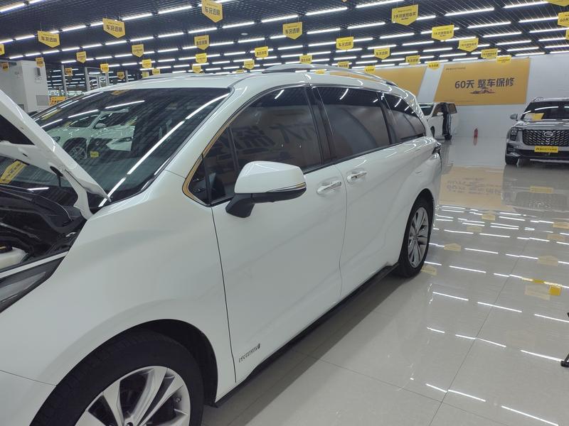 Toyota Sienna 2023
