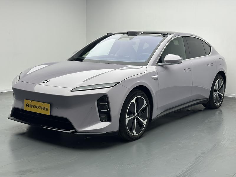 NIO NIO ET5 2025