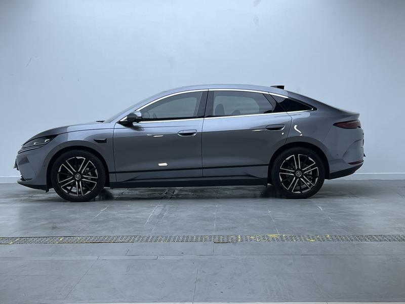 BYD Qin L EV 2025
