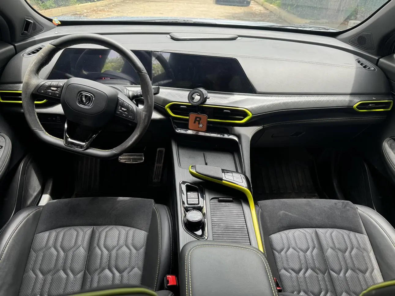 Changan Changan UNI-T 1.5T Sports Flagship