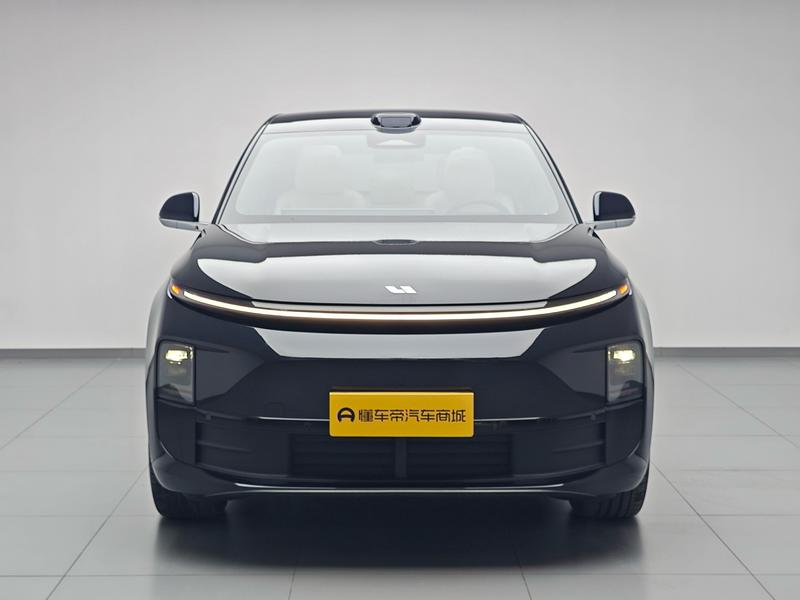 Li Auto Ideal L6 2024