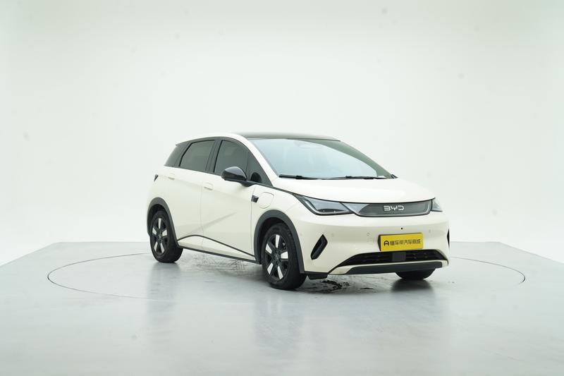 BYD dolphin 2025