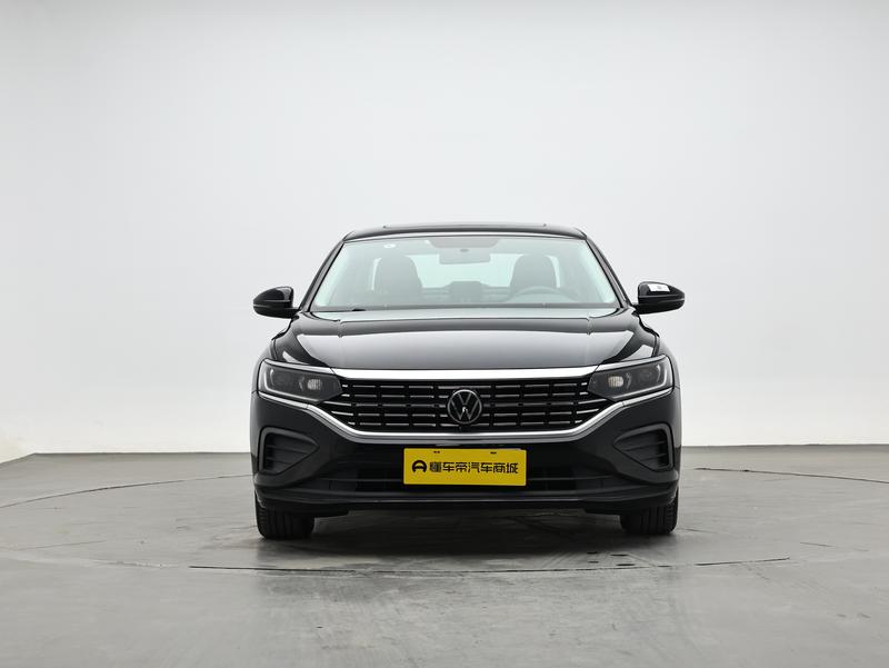 Volkswagen Passat 2025