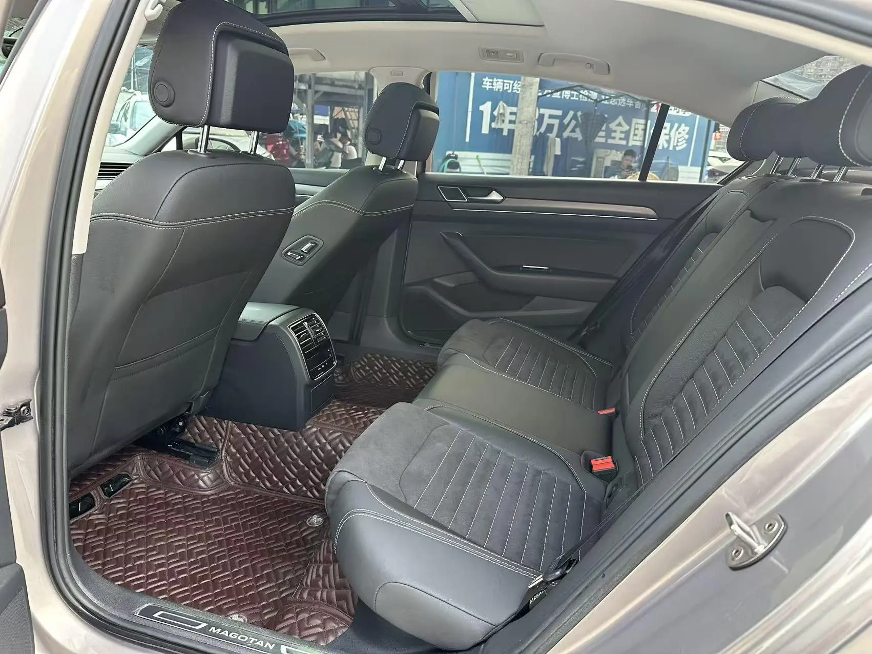 Volkswagen Magotan 330TSI DSG Luxury