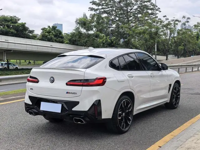 BMW BMW X4 M40i