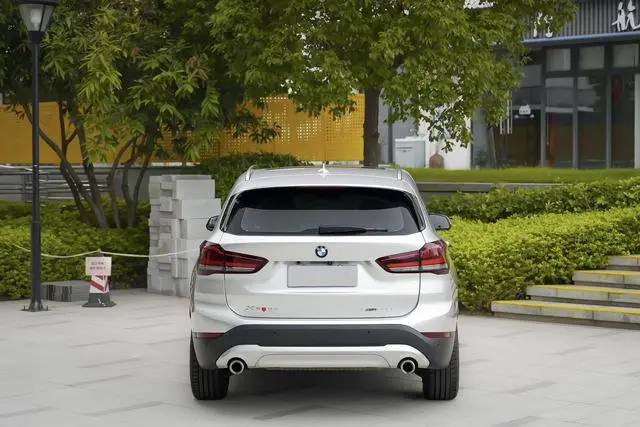 BMW BMW X1 sDrive25Li leading type