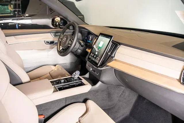 Volvo Volvo XC90 PHEV Facelifted E-drive hybrid T8 long battery life Zhiyuan Deluxe Edition 7-seater
