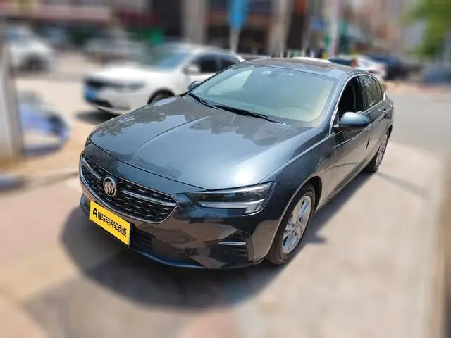 Buick Regal 552T luxury