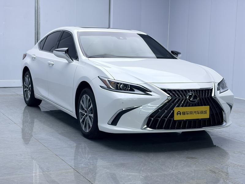 Lexus Lexus ES 2022