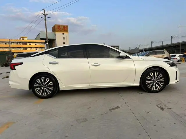 Nissan Teana 2.0L XL-TLS Enjoy Edition