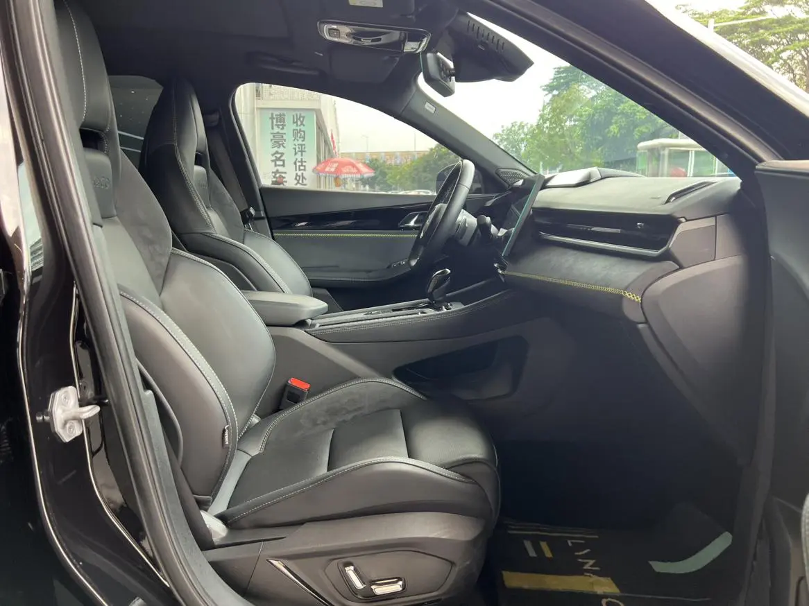 LYNK & CO Lynk 03 2.0 TD DCT Jin Pro