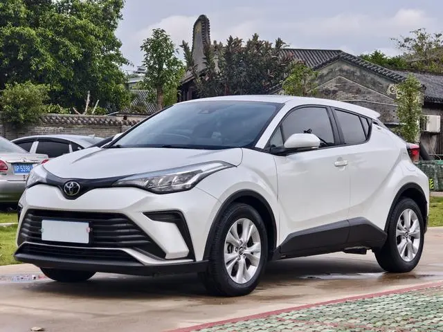 TOYOTA IZOA 2.0L Yixiang Edition