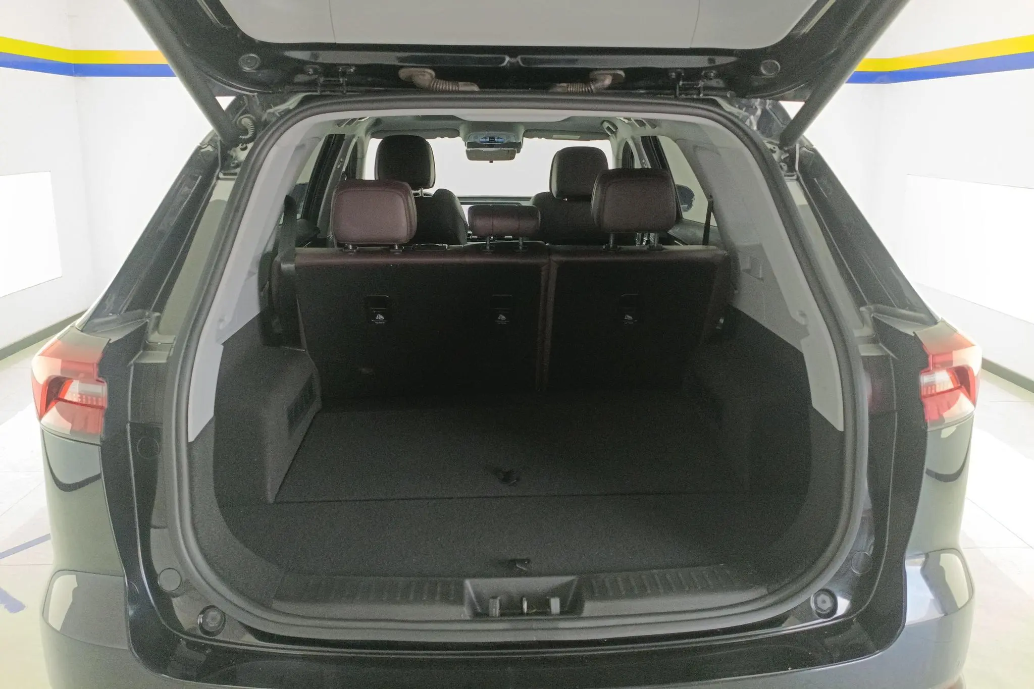 Chery Fulwin Tiggo 8 PRO Champion Edition 390T two-wheel drive Prestige Edition 5 seats
